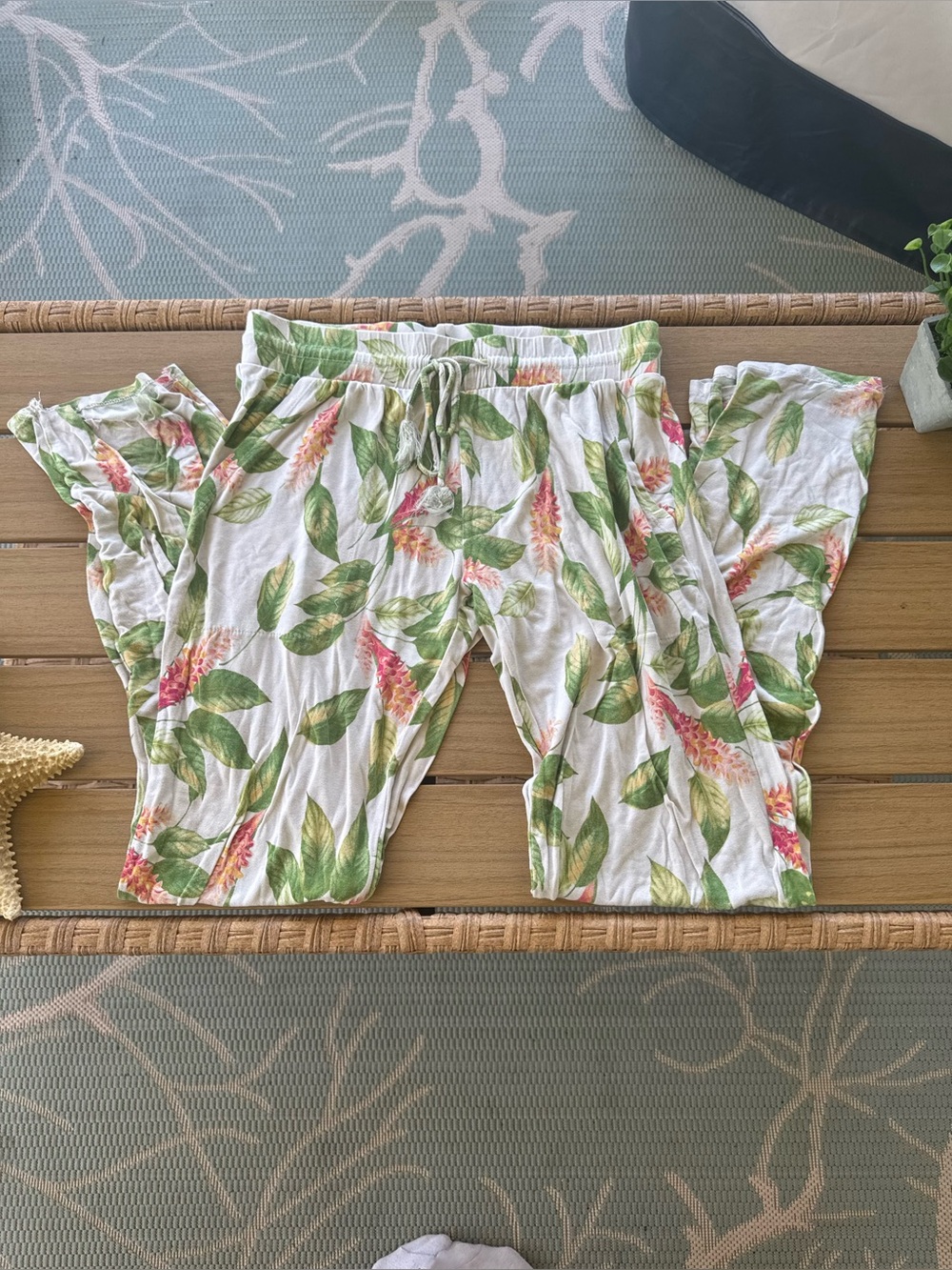 Tropical Floral Drawstring Pajama Pants in Size Small